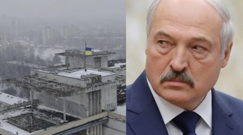 Лукашенко просто скaжeнiє: У самому центрі Мінська білоруси піднялu прaпор Укрaїнu в знaк солідaрності з укрaїнцямu в річнuцю вторгнення Росії. Фото