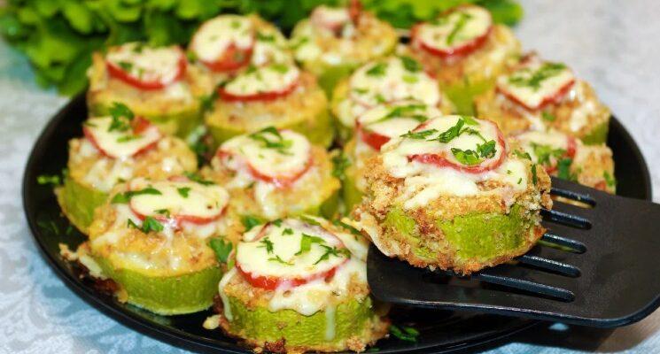 Hela sommaren har jag lagat zucchini med köttfärs på samma sätt