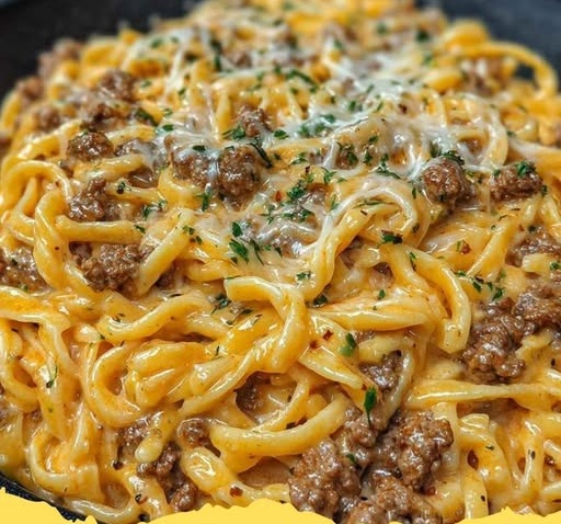 Krämig vitlökspasta med nötkött – allt i en kastrull 🍝🧄Recept