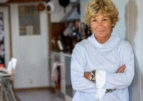 Amelia Adamo är cancerfri