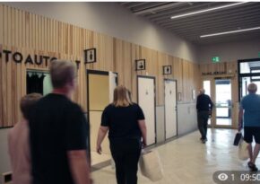 Pappans oväntade toalettval – möts av helt oväntad reaktion