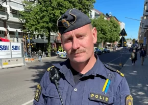Polisen Viktor räddade hund ur varm bil – slog sönder bilrutan