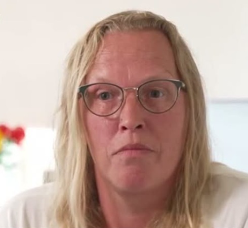 Karina optager kommunen for at beskytte sine børn