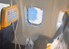 Scheibe auf Ryanair-Flug geplatzt!