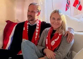 Norska kungahusets nya bild på Mette-Marit